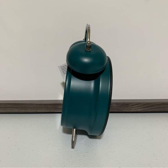 Disney Tim Burton’s The Nightmare Before Christmas Twin Bell Analog Clock-NWT - Picture 4 of 8